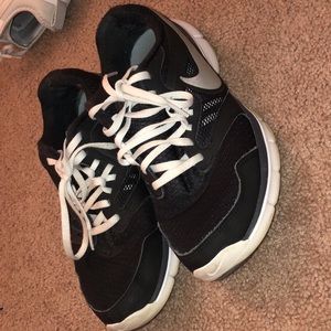 Women’s Nike Experience RN 3 Shoe Size 8